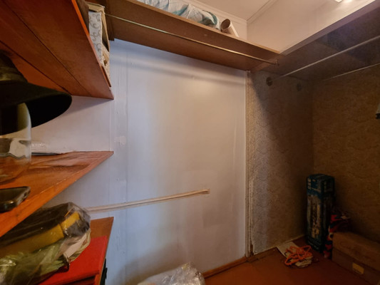 Продам трехкомнатную (3-комн.) квартиру, Медведева ул, 73, Брянск г