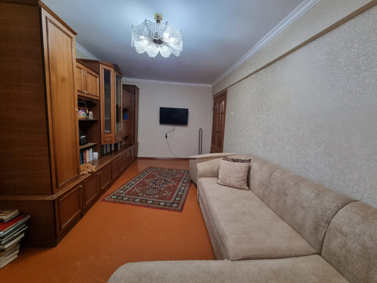 Продам трехкомнатную (3-комн.) квартиру, Медведева ул, 73, Брянск г