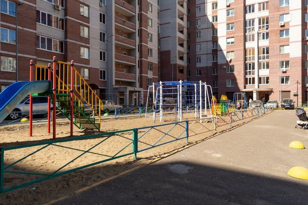 Продам двухкомнатную (2-комн.) квартиру, Чистопольская ул, 66, Казань г