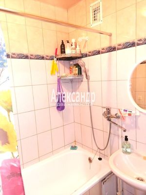 Продам двухкомнатную (2-комн.) квартиру, Типографский пер, 9, Сосново п