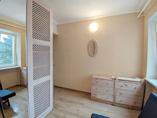 Продам двухкомнатную (2-комн.) квартиру, Инжирная (Лазар) ул, 1, Сочи г