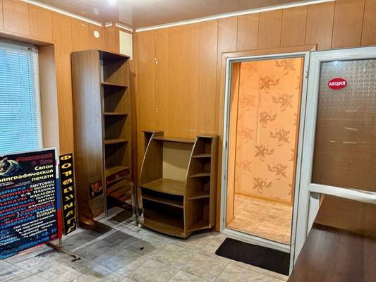 Продам двухкомнатную (2-комн.) квартиру, Екатерининская ул, 3, Симферополь г