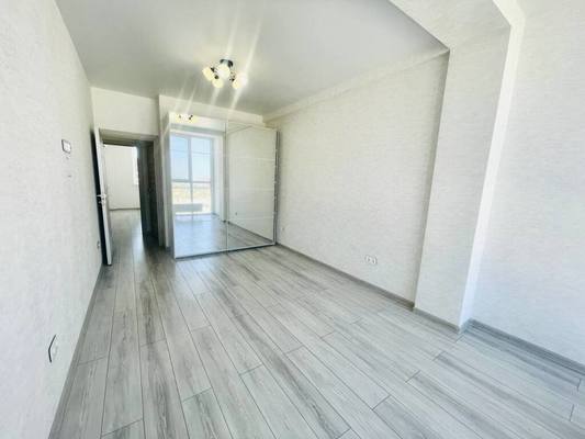 Продам трехкомнатную (3-комн.) квартиру, Батурина ул, 211, Симферополь г