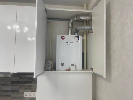 Продам трехкомнатную (3-комн.) квартиру, Батурина ул, 211, Симферополь г