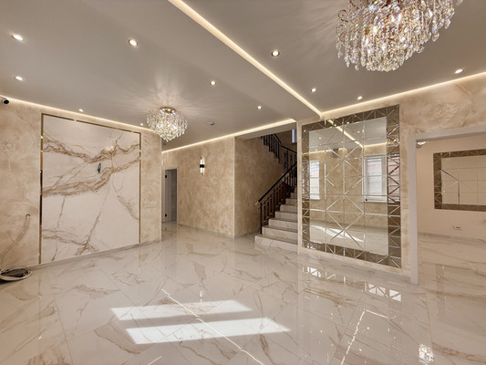 Продам коммерческое помещение 300 м2, Трамвайный пер, 26, Симферополь г