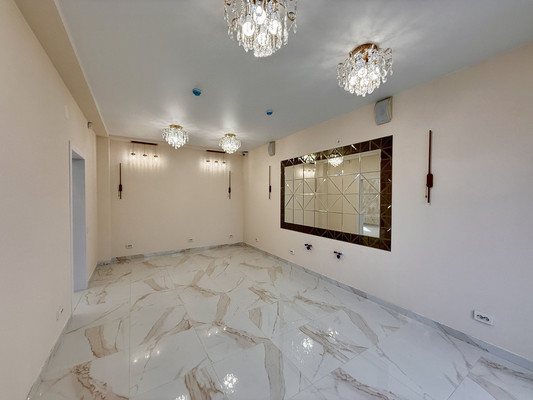 Продам коммерческое помещение 300 м2, Трамвайный пер, 26, Симферополь г