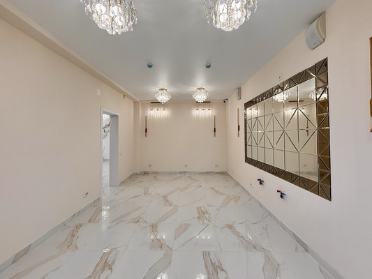 Продам коммерческое помещение 300 м2, Трамвайный пер, 26, Симферополь г