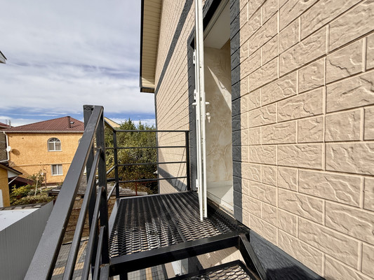 Продам коммерческое помещение 300 м2, Трамвайный пер, 26, Симферополь г