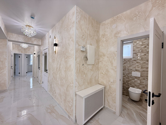 Продам коммерческое помещение 300 м2, Трамвайный пер, 26, Симферополь г