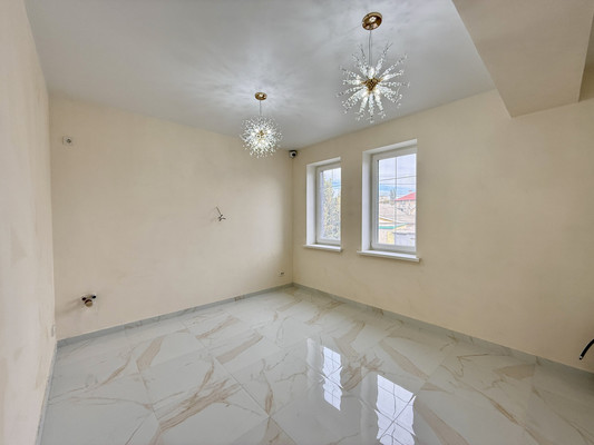 Продам коммерческое помещение 300 м2, Трамвайный пер, 26, Симферополь г