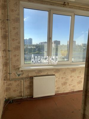 Продам однокомнатную (1-комн.) квартиру, Белградская ул, 32, Санкт-Петербург г