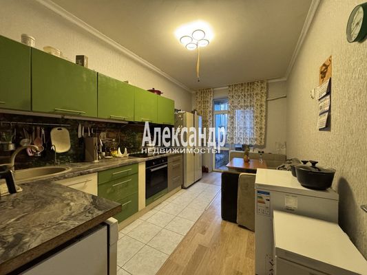 Продам трехкомнатную (3-комн.) квартиру, Шевченко ул, 12к1, Всеволожск г