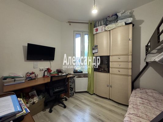 Продам трехкомнатную (3-комн.) квартиру, Шевченко ул, 12к1, Всеволожск г