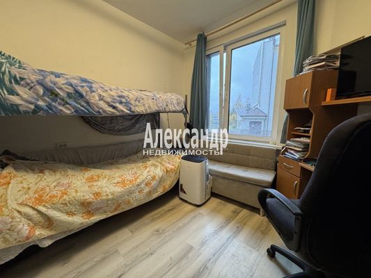 Продам трехкомнатную (3-комн.) квартиру, Шевченко ул, 12к1, Всеволожск г