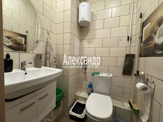 Продам трехкомнатную (3-комн.) квартиру, Шевченко ул, 12к1, Всеволожск г