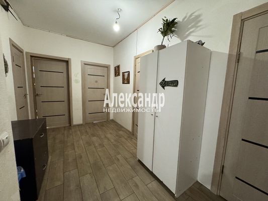 Продам трехкомнатную (3-комн.) квартиру, Шевченко ул, 12к1, Всеволожск г