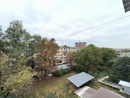 Продам двухкомнатную (2-комн.) квартиру, Ватутина ул, 24, Нальчик г
