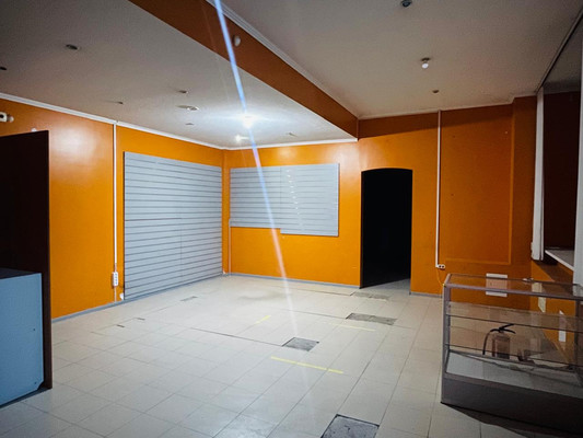 Продам торговое помещение 86,2 м2, Дружбы ул, 1а, Чехов г