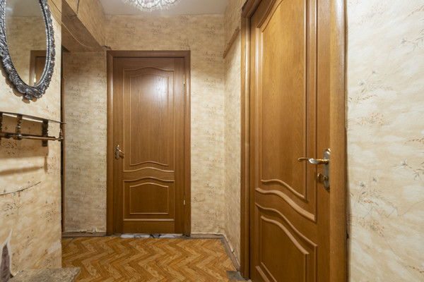 Продам двухкомнатную (2-комн.) квартиру, Херсонская ул, 15, Москва г
