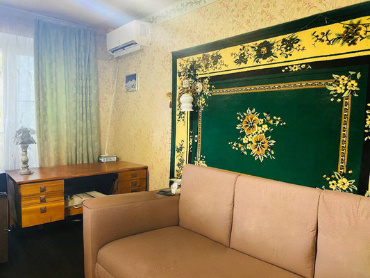 Продам трехкомнатную (3-комн.) квартиру, Гагринская ул, 9/2, Ростов-на-Дону г