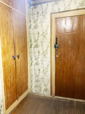 Продам трехкомнатную (3-комн.) квартиру, Гагринская ул, 9/2, Ростов-на-Дону г