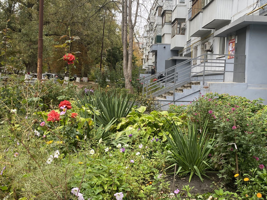 Продам трехкомнатную (3-комн.) квартиру, Гагринская ул, 9/2, Ростов-на-Дону г