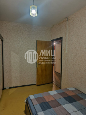 Продам трехкомнатную (3-комн.) квартиру, Солнечногорский проезд, 11, Москва г