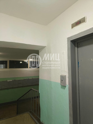 Продам трехкомнатную (3-комн.) квартиру, Солнечногорский проезд, 11, Москва г