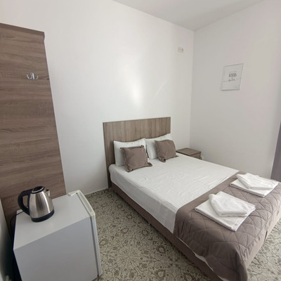 Продам однокомнатную (1-комн.) квартиру, Гагариной ул, 25/353, Утес п