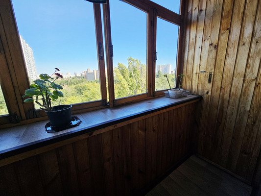 Продам трехкомнатную (3-комн.) квартиру, Жмайлова ул, 3, Ростов-на-Дону г
