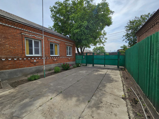 Продам дом, Краснодарская ул, 192, Батайск г, 0 км от города