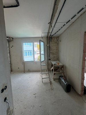 Продам трехкомнатную (3-комн.) квартиру, Нагорная ул, 16, Горное Лоо с