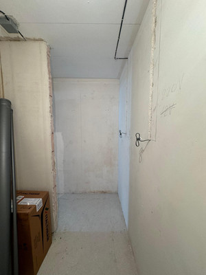 Продам трехкомнатную (3-комн.) квартиру, Нагорная ул, 16, Горное Лоо с