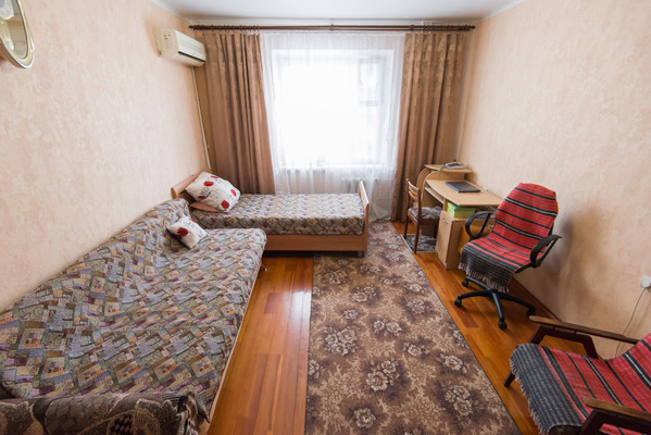 Продам однокомнатную (1-комн.) квартиру, Таганрогская ул, 112В, Ростов-на-Дону г