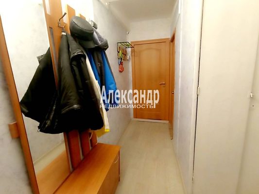 Продам комнату в 3-комн. квартире, Пискарёвский пр-кт, 58к1, Санкт-Петербург г