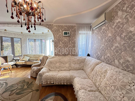 Продам дом, Ленинградский пер, 23, Лабинск г, 0 км от города