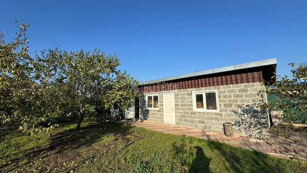 Продам дом, Ленинградский пер, 23, Лабинск г, 0 км от города