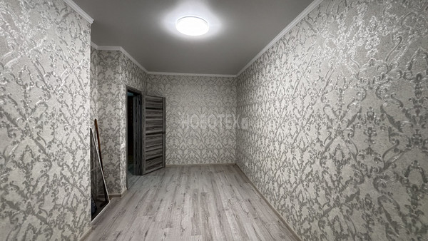 Продам трехкомнатную (3-комн.) квартиру, Горная ул, 2, Крымск г