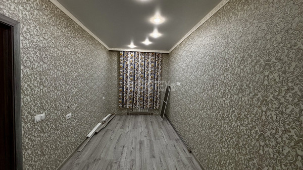 Продам трехкомнатную (3-комн.) квартиру, Горная ул, 2, Крымск г