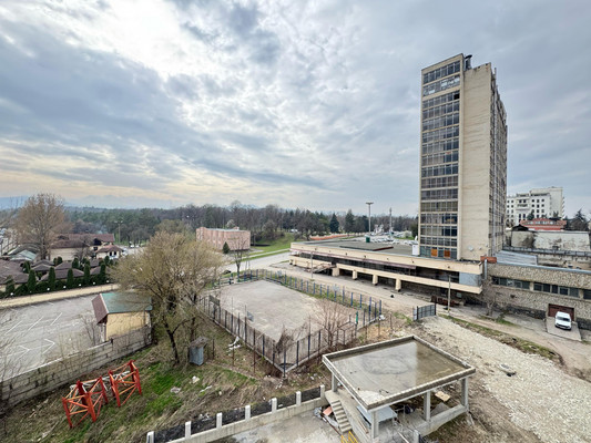 Продам двухкомнатную (2-комн.) квартиру, Лермонтова ул, 1, Нальчик г