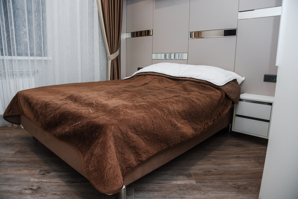 Продам однокомнатную (1-комн.) квартиру, Конституции СССР (Центральный р-н) ул, 18, Сочи г