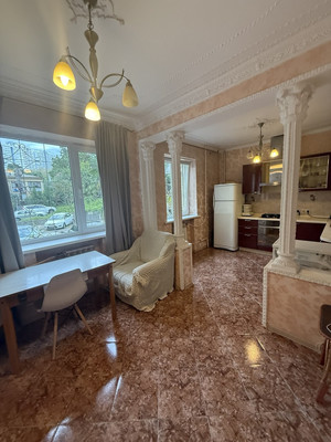 Продам трехкомнатную (3-комн.) квартиру, Курортный (Хостинский р-н) пр-кт, 78к10, Сочи г