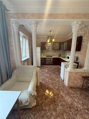 Продам трехкомнатную (3-комн.) квартиру, Курортный (Хостинский р-н) пр-кт, 78к10, Сочи г