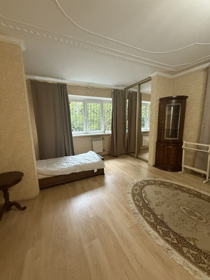 Продам трехкомнатную (3-комн.) квартиру, Курортный (Хостинский р-н) пр-кт, 78к10, Сочи г