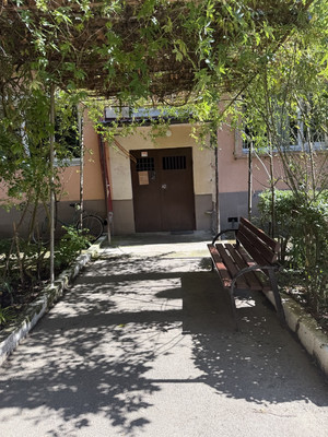 Продам трехкомнатную (3-комн.) квартиру, Чайковского (Центральный р-н) ул, 10, Сочи г