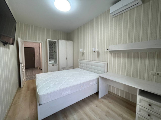 Продам однокомнатную (1-комн.) квартиру, Воровского ул, 24А, Симферополь г