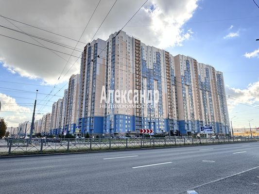 Продам трехкомнатную (3-комн.) квартиру, Коллонтай ул, 5/1, Санкт-Петербург г