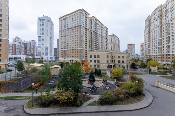 Продам трехкомнатную (3-комн.) квартиру, Мосфильмовская ул, 88к2, Москва г
