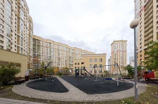 Продам трехкомнатную (3-комн.) квартиру, Мосфильмовская ул, 88к2, Москва г