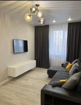 Сдам однокомнатную (1-комн.) квартиру, Крымской весны ул, 5к5, Симферополь г